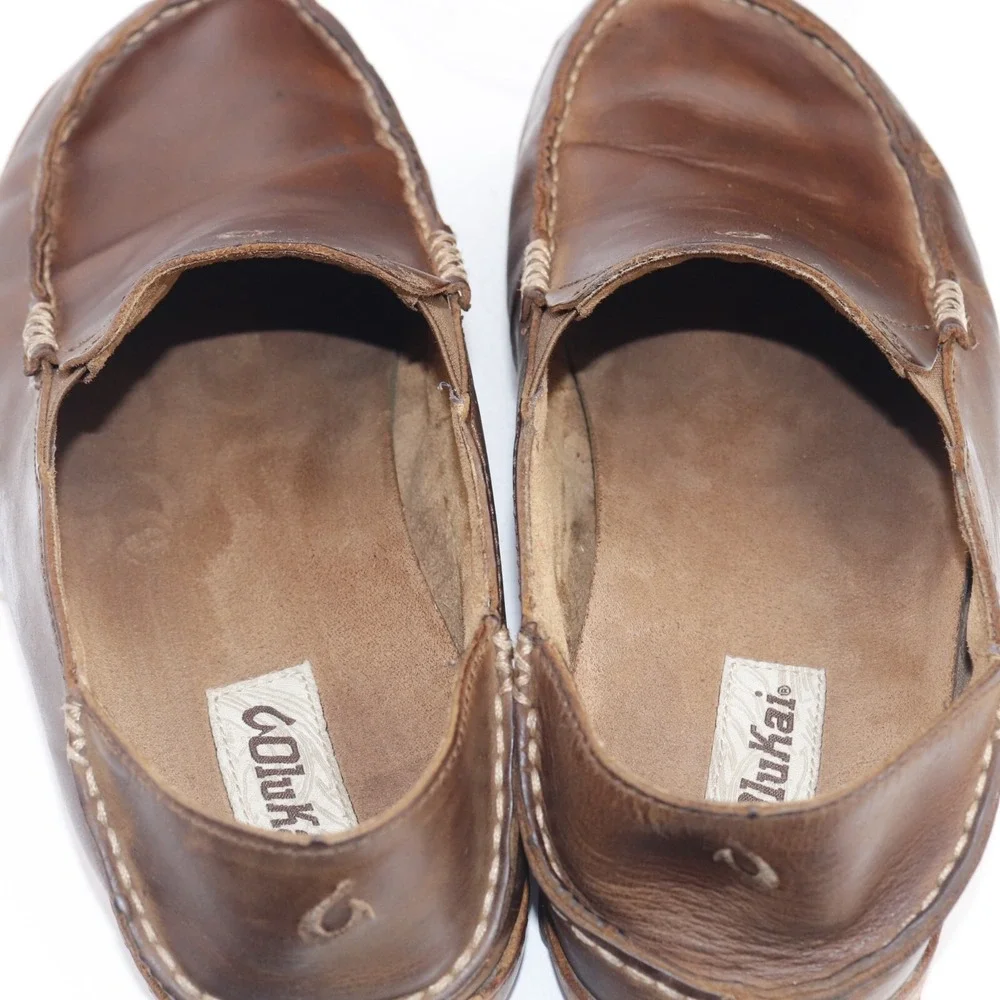 Olukai Mens Moloa Loafers Size 9.5 Brown Leather Moc Toe Slip On Shoes Slippers